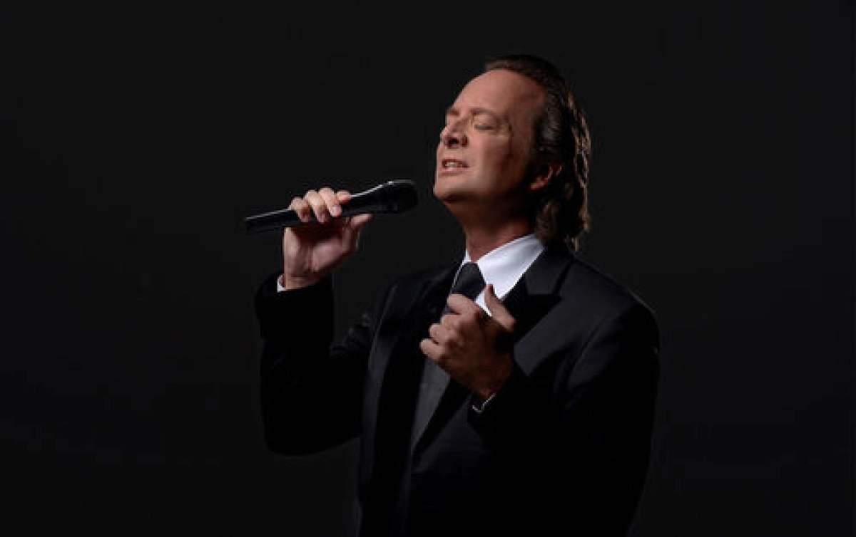 William Janz zingt Julio Iglesias